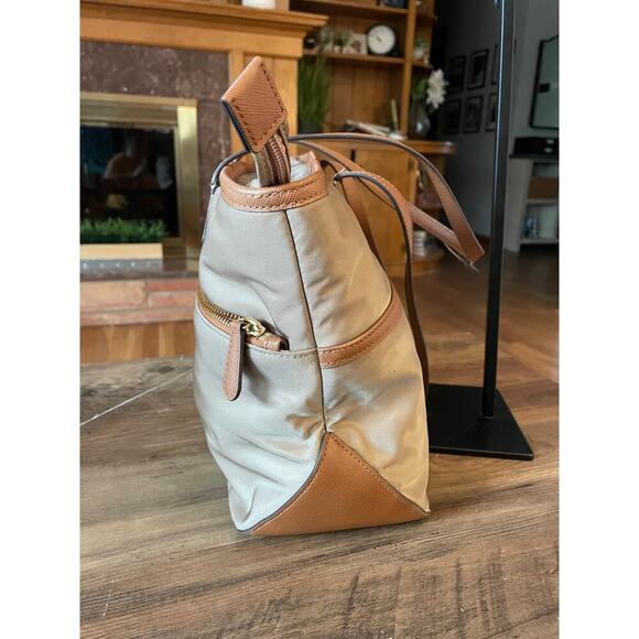 6/$25 Michael Michael Kors Nylon Beige and Neon Green Shoulder Bag - Picture 3 of 11